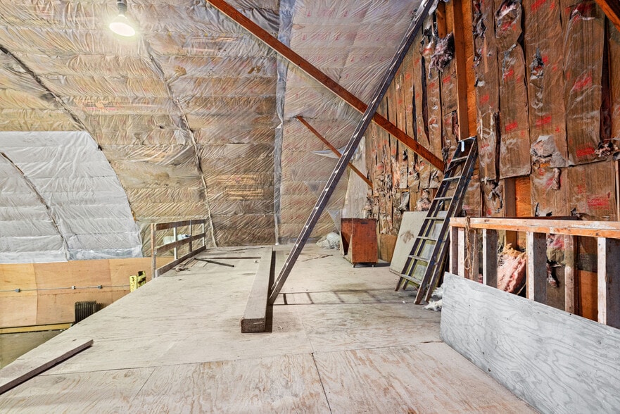 More Photos Of 9353 Westgate Blvd, Duluth Warehouse For Sale