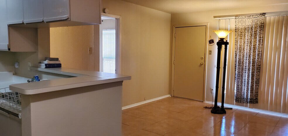 More Photos Of 10100 S Gessner Rd, Houston Apartments For Sale