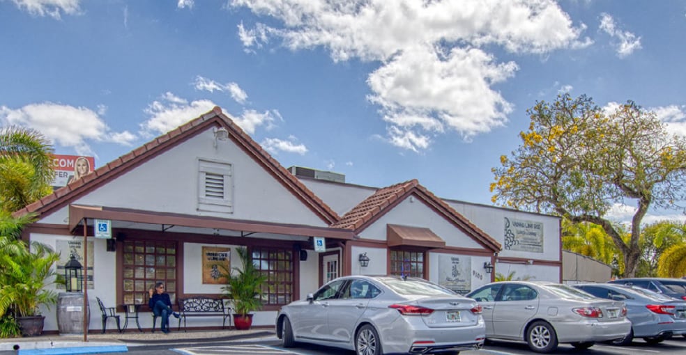 More Photos Of 9100 W State Road 84, Davie Restaurant For Sale