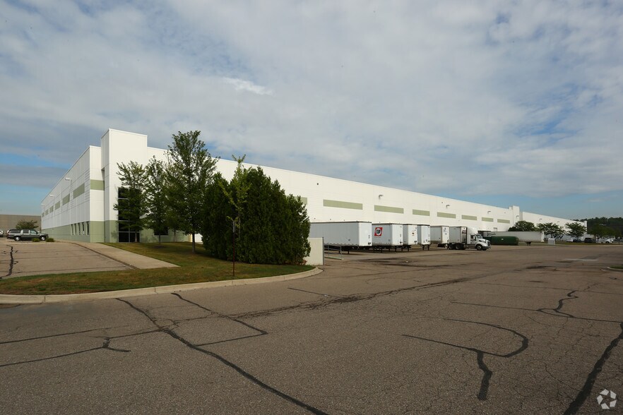 More Photos Of 27651 Hildebrandt Rd, Romulus Distribution For Lease