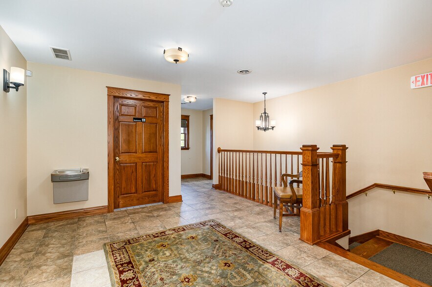 More Photos Of 820 N Michigan Ave, Saginaw Office For Sale