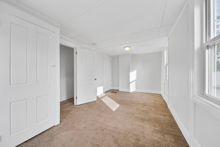 More Photos Of 210 Main St, Somersworth Apartments For Sale