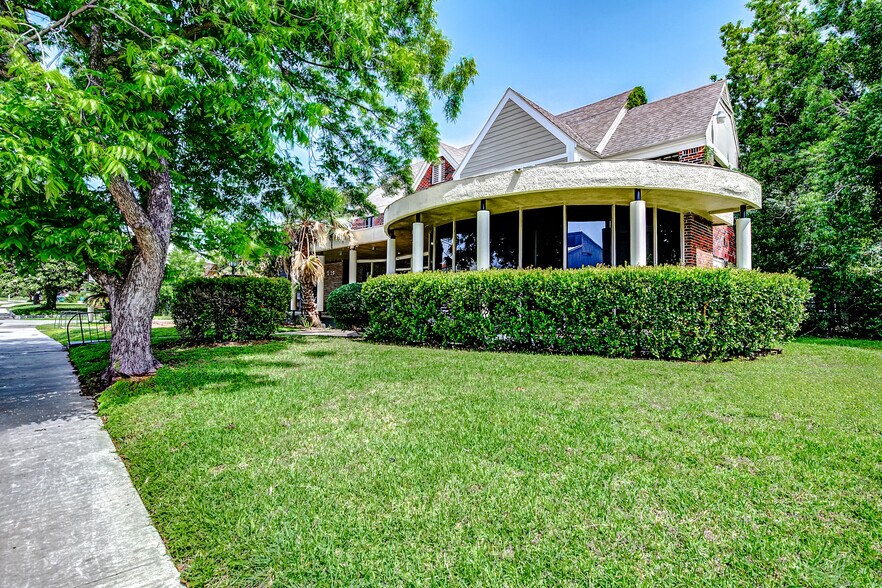 More Photos Of 2601 Prospect St, Houston Medical For Sale