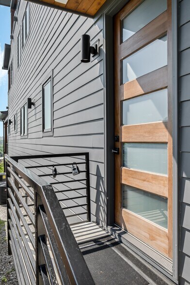 More Photos Of 2118 C-D Cliff dr, Nashville Apartments For Sale