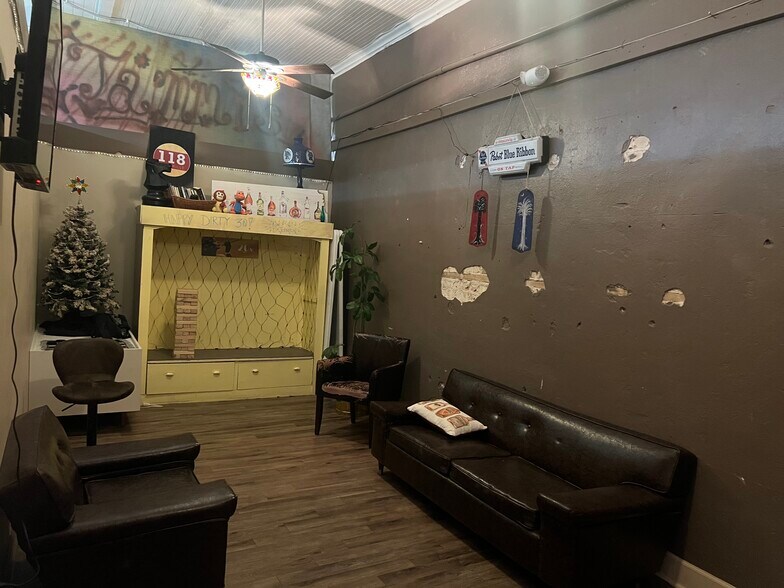 More Photos Of 112 E Main St, Lake City Storefront For Sale