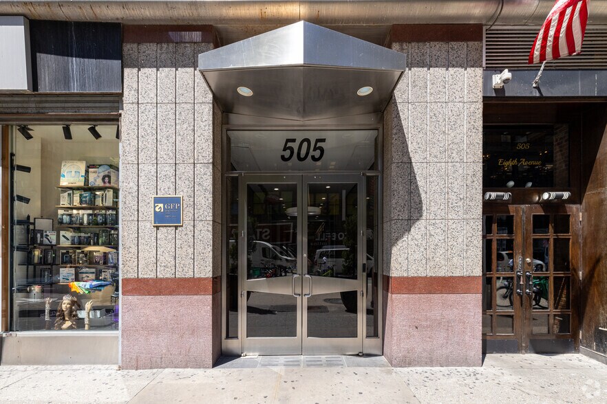 More Photos Of 505 Eighth Ave, New York Office For Lease