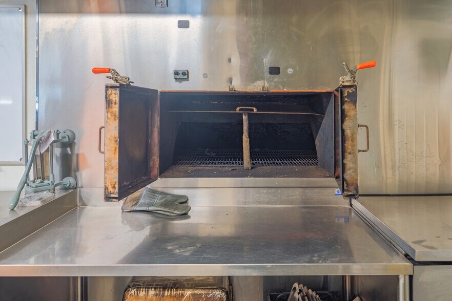 More Photos Of 3501 Westport Marina Rd, Cleveland Marina For Sale