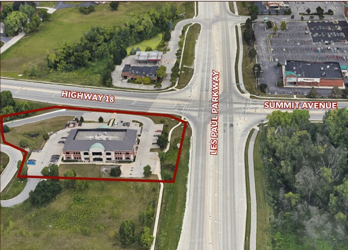 More Photos Of 3228 Turnberry Oak Dr, Waukesha Office For Sale