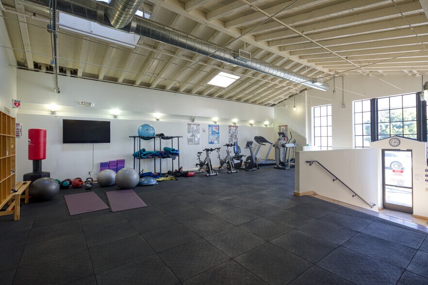 More Photos Of 1608 4th St, Berkeley Office For Sale