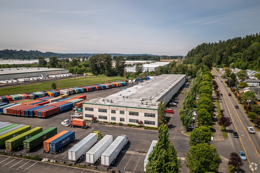 More Photos Of 4504 E Valley Hwy E, Sumner Distribution For Lease