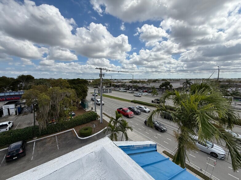 More Photos Of 7979 Pines Blvd, Pembroke Pines Storefront Retail Office For Sale