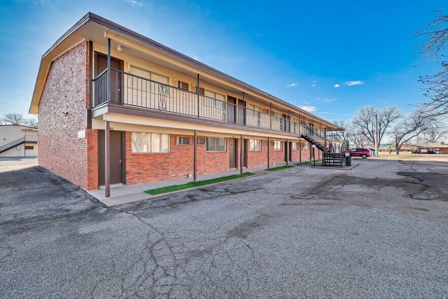 More Photos Of 1728 Pulliam St, San Angelo Apartments For Sale