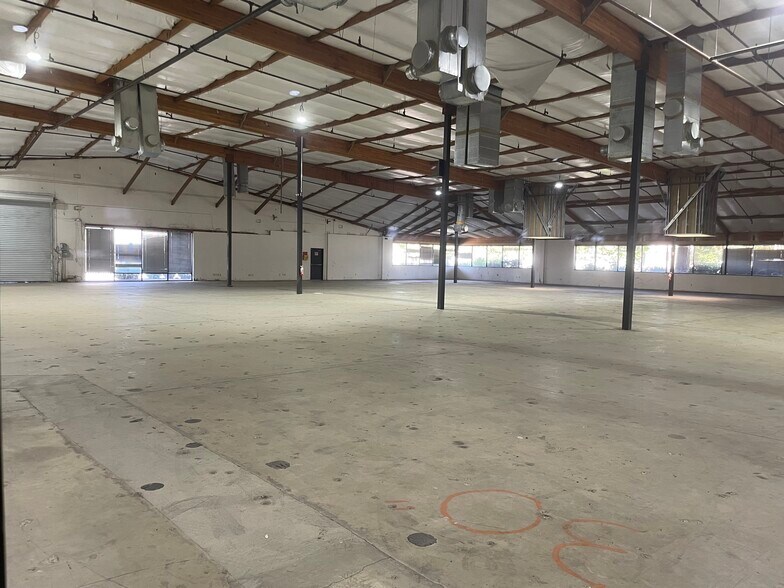 More Photos Of 4125-4131 Northgate Blvd, Sacramento Flex For Sale