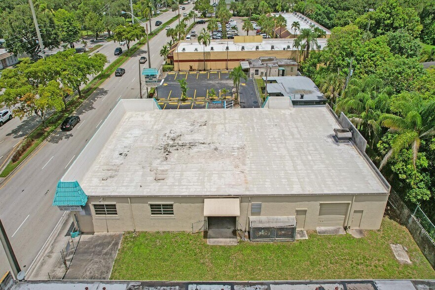 More Photos Of 5870 Stirling Rd, Hollywood Auto Repair For Lease