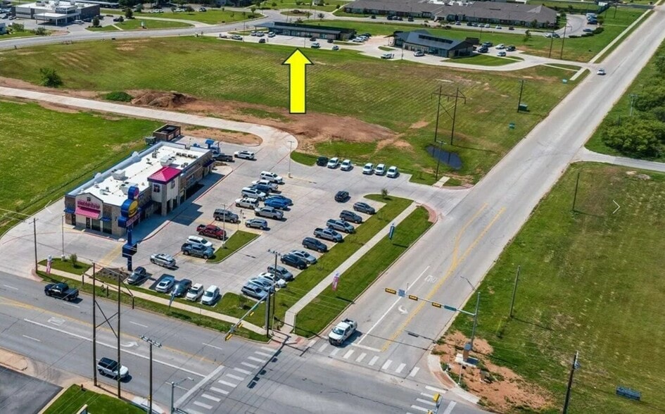 More Photos Of 6450 Central Park Blvd, Abilene Office For Lease
