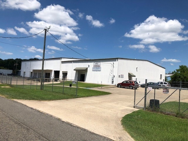 Primary Photo Of 6705 Wallace Ave, Shreveport Distribution For Lease