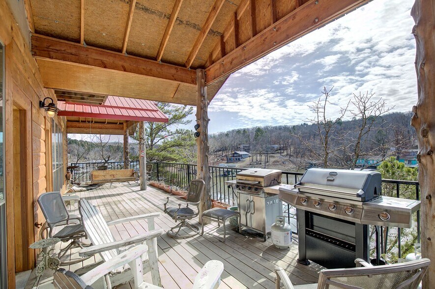 More Photos Of 100 Dripping Springs Pt, Eucha Specialty For Sale