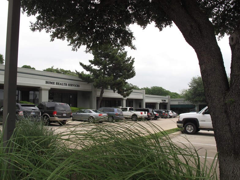 More Photos Of 625 Dallas Dr, Denton Office For Lease