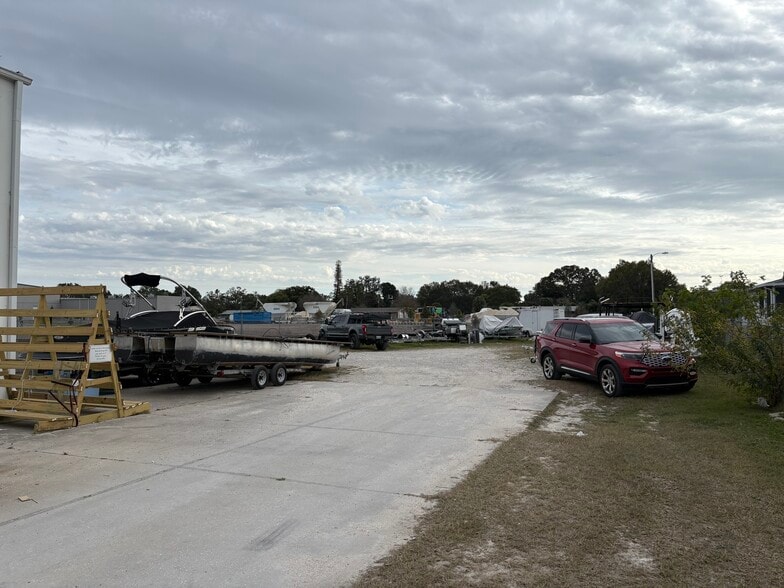 More Photos Of 3250 44th Ave N, Saint Petersburg Manufacturing For Lease