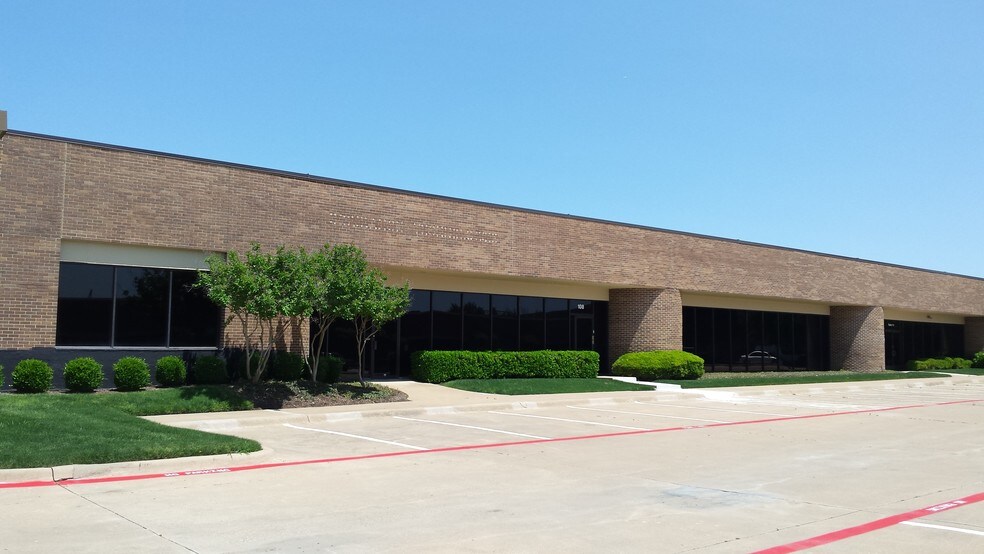 More Photos Of 1335 Valwood Pky, Carrollton Medical For Lease