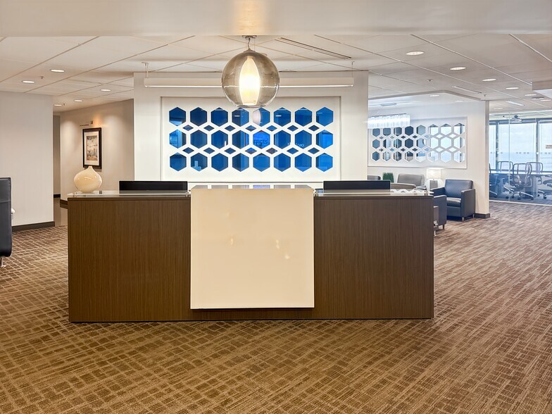 More Photos Of 3900 N Causeway Blvd, Metairie Coworking Space