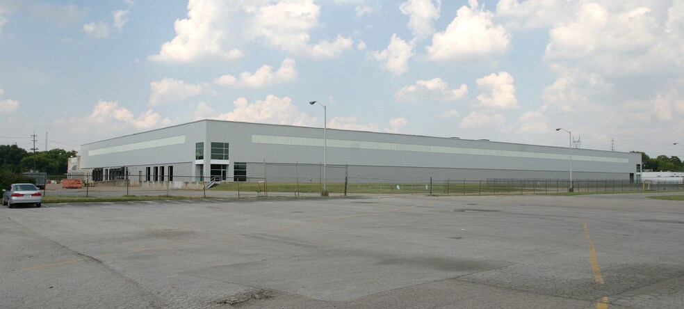 More Photos Of 750 Massman Dr, Nashville Flex For Lease