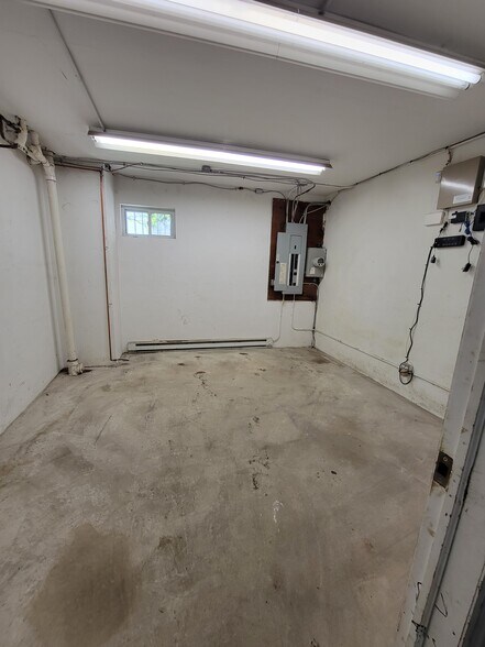 More Photos Of 199-201 N 12th St, Newark Warehouse For Sale