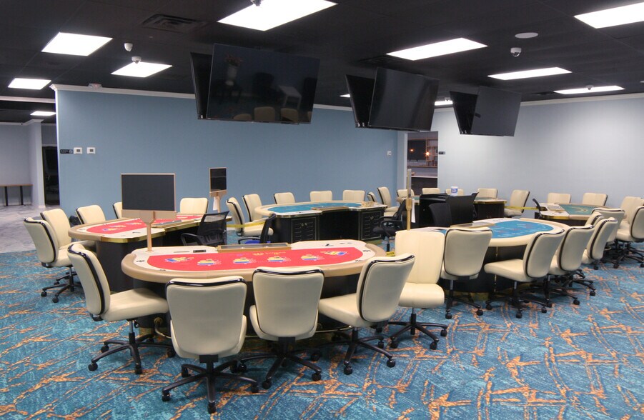 More Photos Of 3305-3399 Wurzbach Rd, San Antonio Unknown For Lease