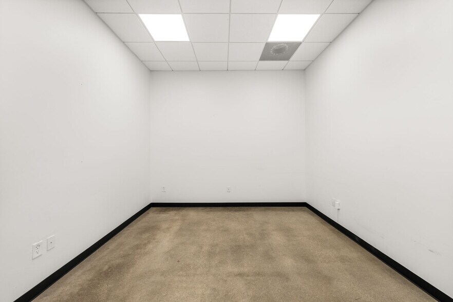 More Photos Of 701 Texas St, Redlands Office For Sale