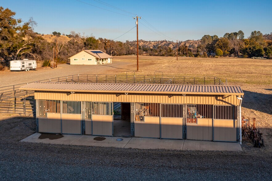 More Photos Of 8256 Quail Canyon Rd, Vacaville Land For Sale