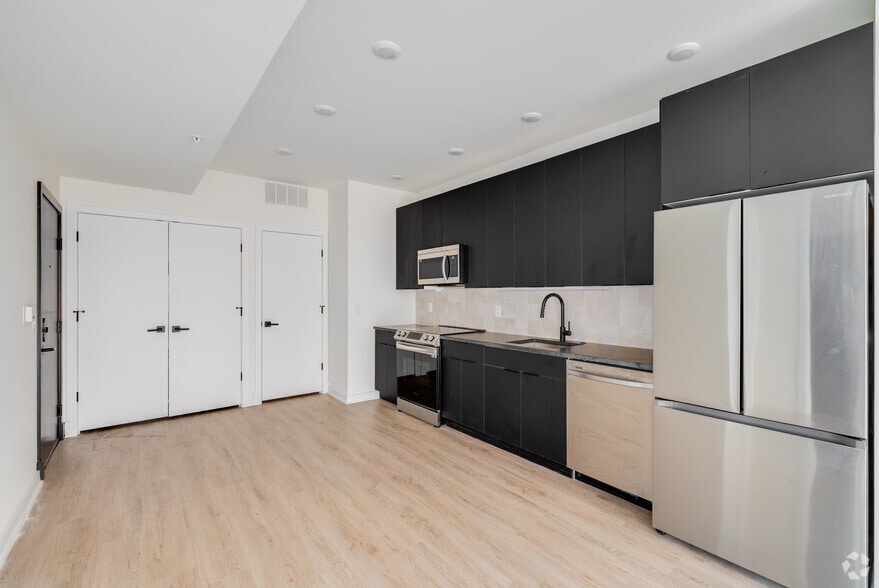 More Photos Of 500 N 13th St, Philadelphia Multifamily For Sale