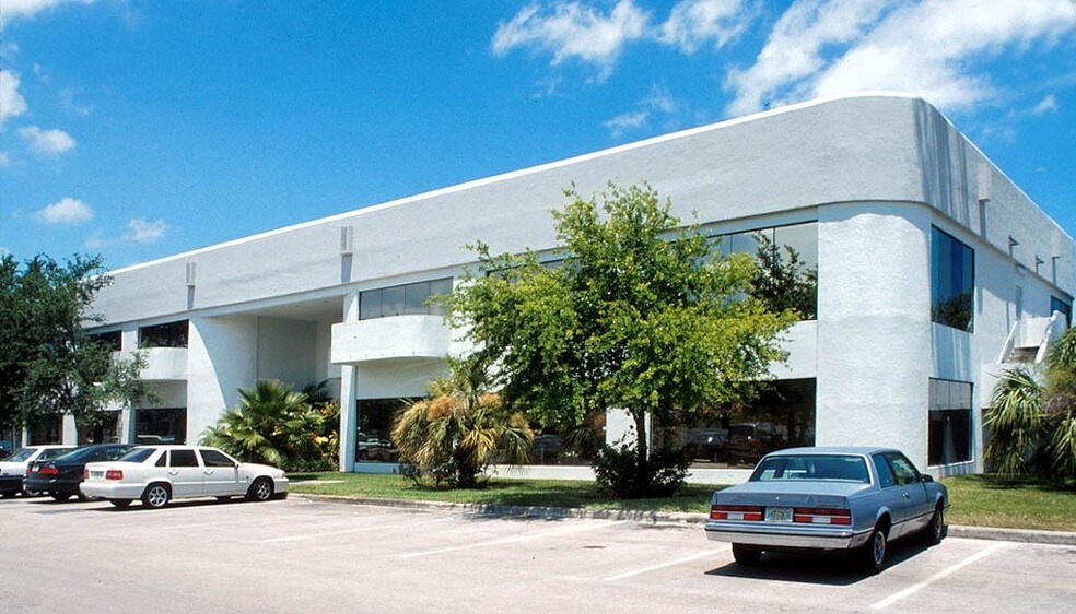 More Photos Of 9290 SW 72nd St, Miami Medical For Lease