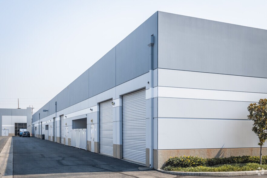 More Photos Of 301-315 N Berry St, Brea Light Distribution For Sale