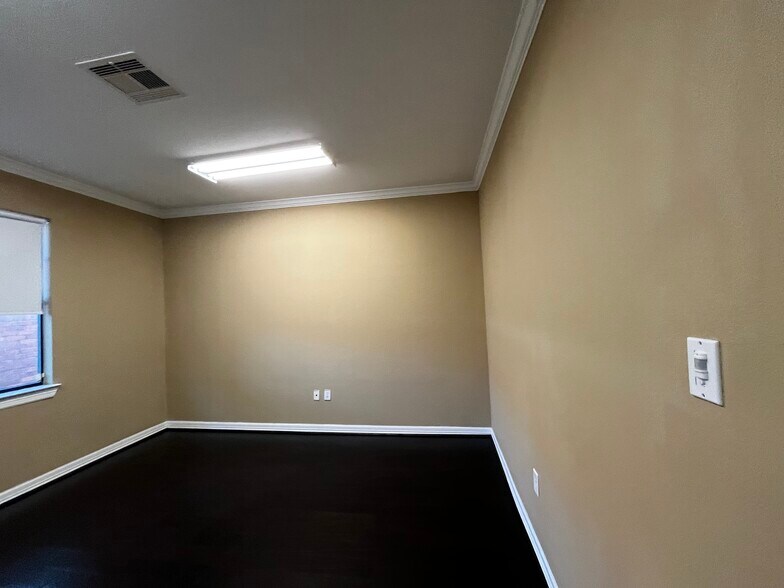 More Photos Of 4502 Riverstone Blvd, Missouri City Medical For Lease