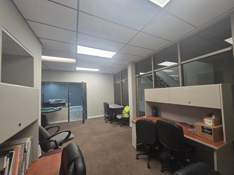 More Photos Of 413-417 Frelinghuysen Ave, Newark Light Distribution For Sale