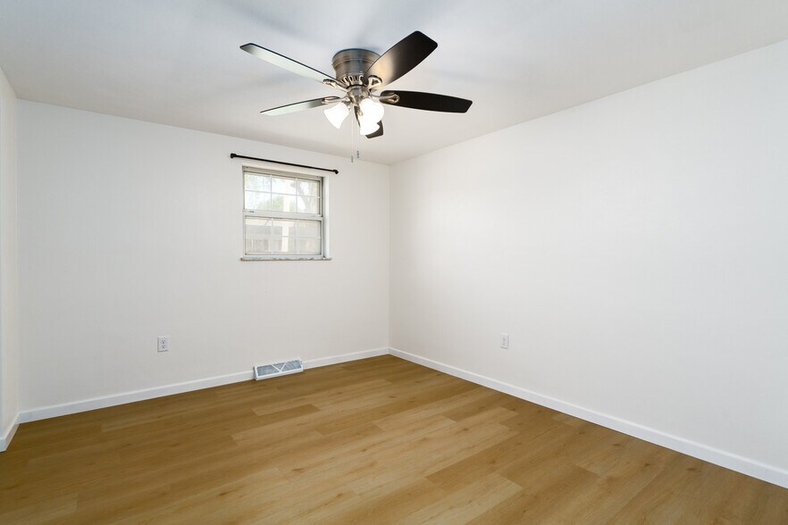 More Photos Of 210 Anderson Ln, Belleville Multifamily For Sale