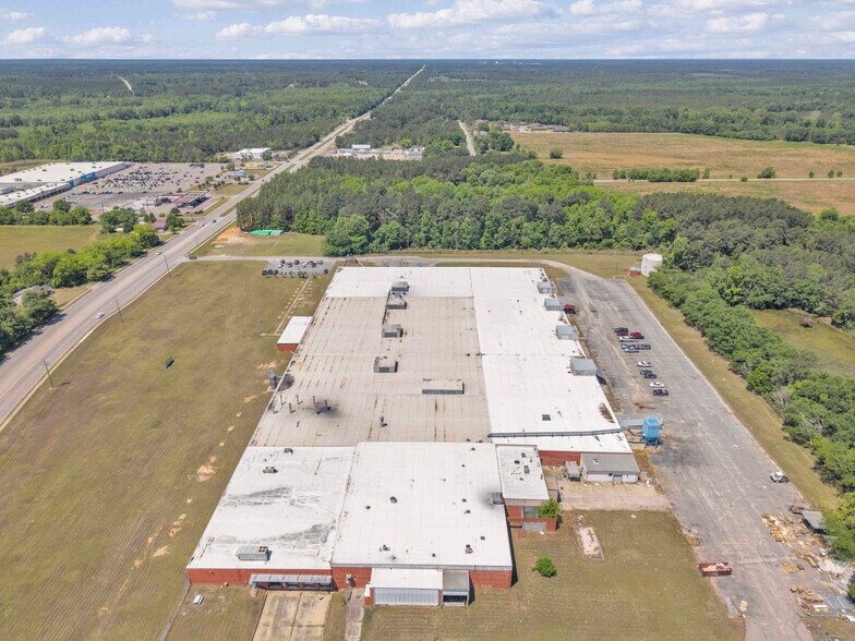 More Photos Of 11200 Dunbarton Blvd, Barnwell Manufacturing For Lease