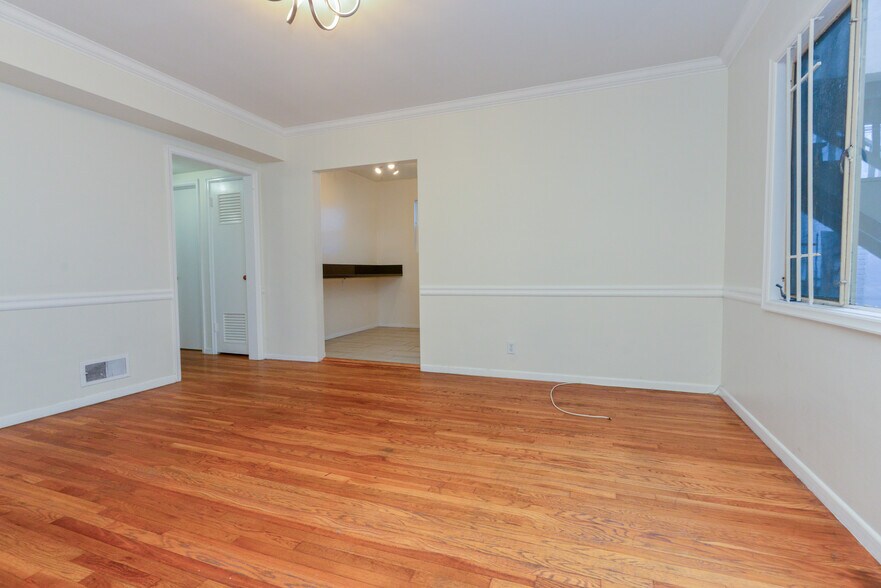 More Photos Of 3520-3530 W 5th St, Los Angeles Apartments For Sale