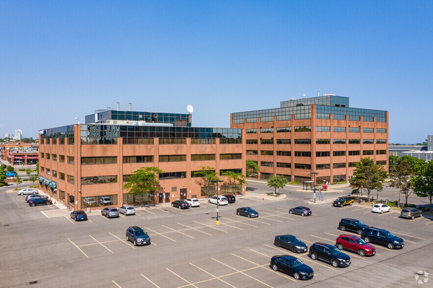 More Photos Of 1270 Central Pky, Mississauga Office For Lease