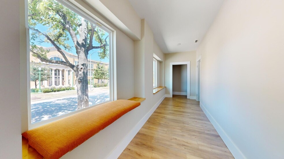 More Photos Of 1205 Rio Grande St, Austin Loft Creative Space For Lease