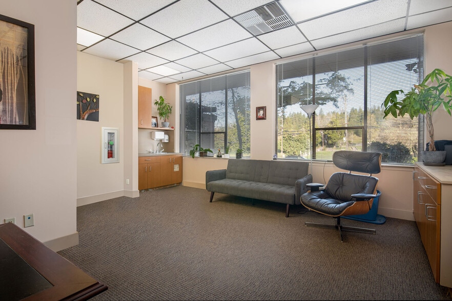 More Photos Of 1061 E Main St, Grass Valley Medical For Sale