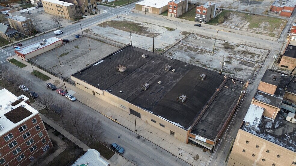 More Photos Of 28 E 112th Pl, Chicago Freestanding For Sale