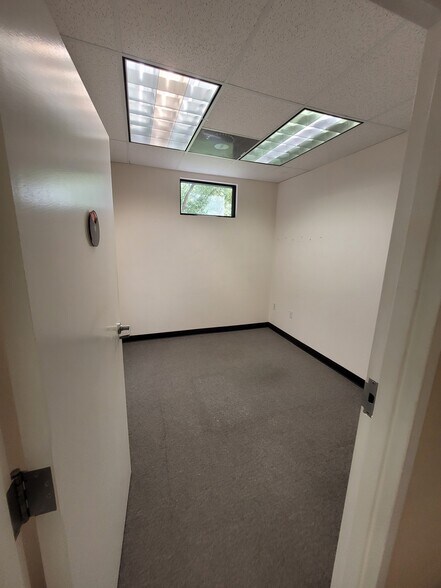 More Photos Of 2810 St Isabel St, Tampa Medical For Lease