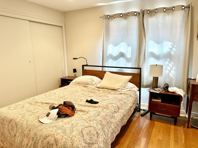 More Photos Of 158-164 E Blithedale Ave, Mill Valley Storefront Retail Residential For Sale