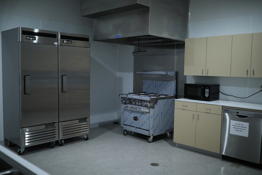 More Photos Of 2007 FM 2004 Dr, Richwood Daycare Center For Sale