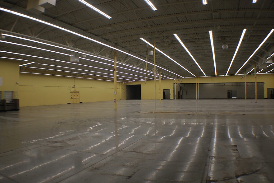 More Photos Of 869 W Florida Ave, Hemet Unknown For Lease