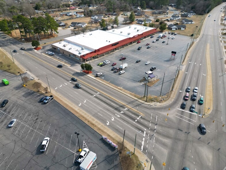 More Photos Of 101 S Reilly Rd, Fayetteville Freestanding For Sale