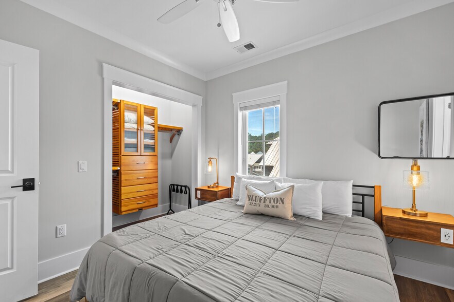 More Photos Of 8 State of Mind St, Bluffton Loft Creative Space For Sale