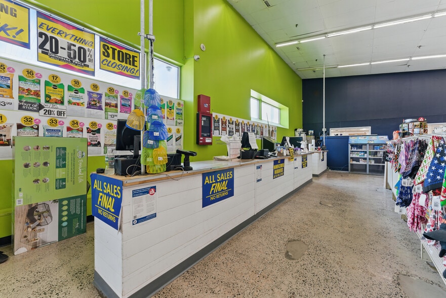 More Photos Of 151 Springfield St, Agawam General Retail For Lease