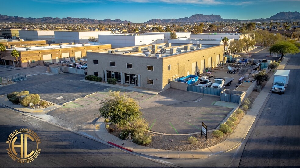 More Photos Of 295 Sunpac Ave, Henderson Warehouse For Sale